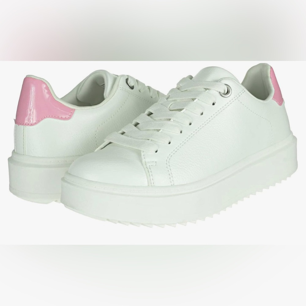Steve Madden Charlie Platform Sneaker.